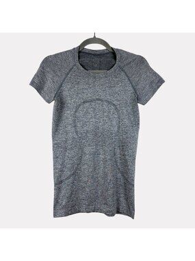 Lululemon Swiftly Tech Athletic Top Womens 6 Gray Short Sleeve Stretch Sport
